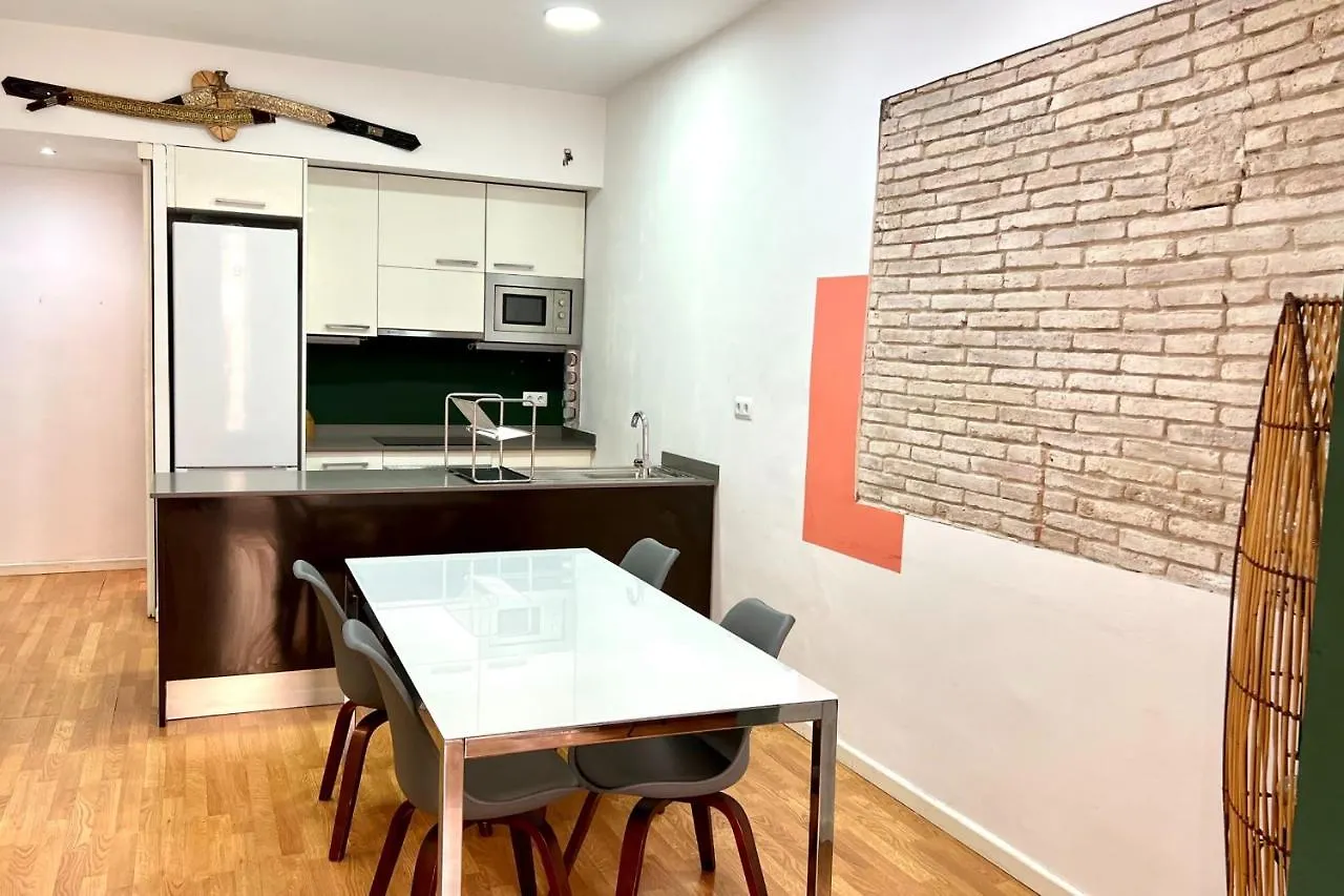 Centric 2 Bedroom Apartment With A Private Lovely Terrace برشلونة إسبانيا