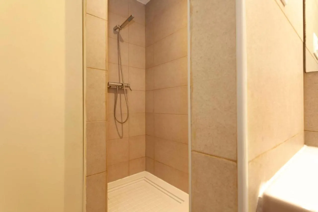 Centric 2 Bedroom Apartment With A Private Lovely Terrace برشلونة