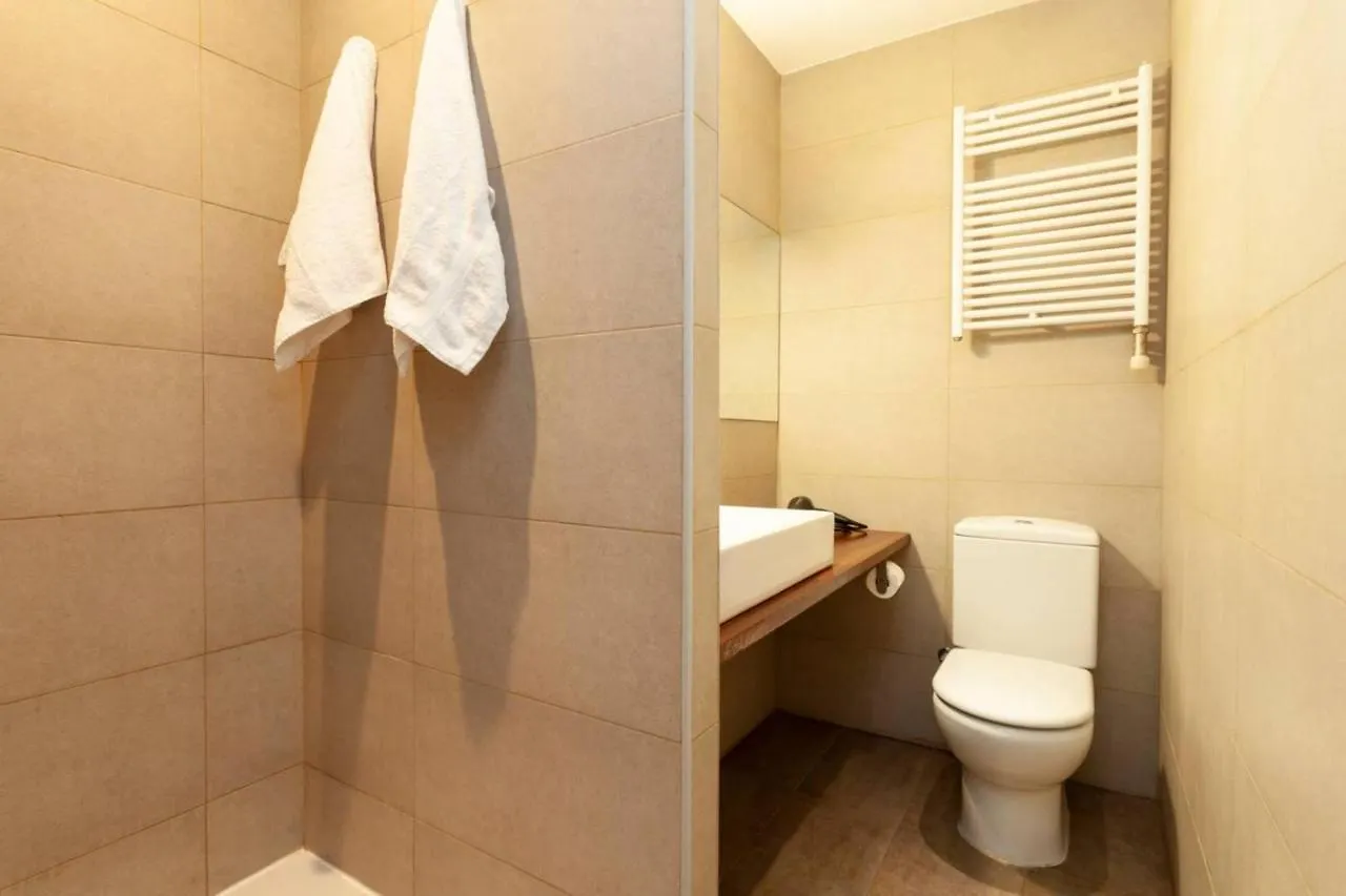Centric 2 Bedroom Apartment With A Private Lovely Terrace برشلونة